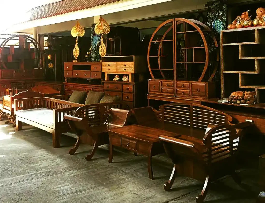 Exploring the Baan Tawai Wood Carving Village in Chiang Mai 86